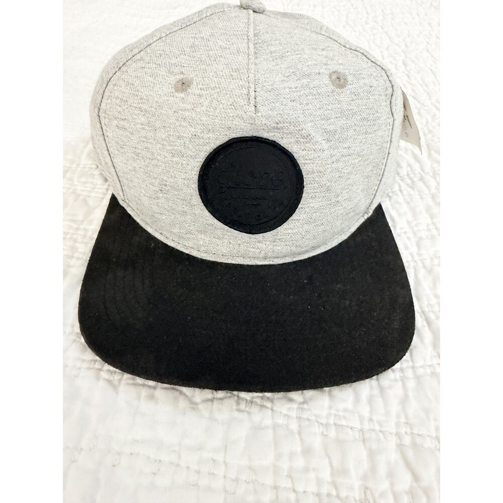 NEW GLOBE  snapback cap hat grey black GB71619011